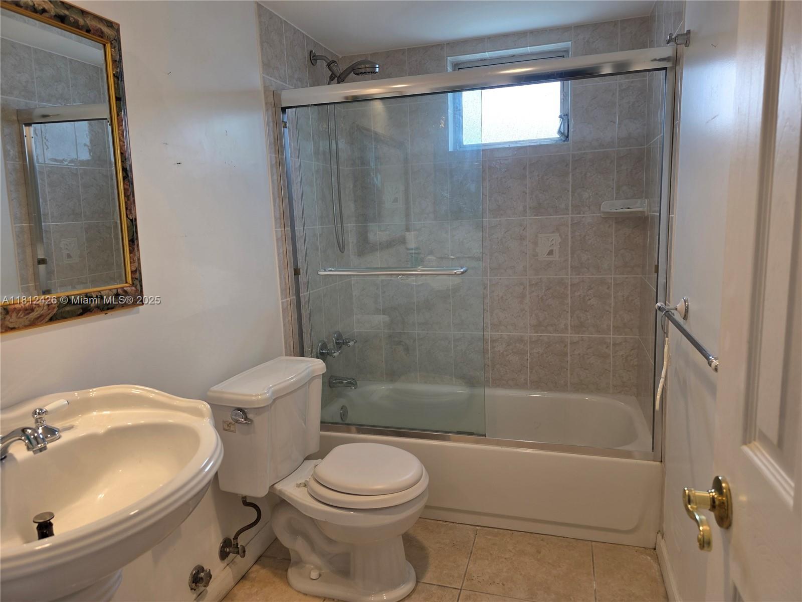 EDEN ISLES CONDO NO 7 - Residential