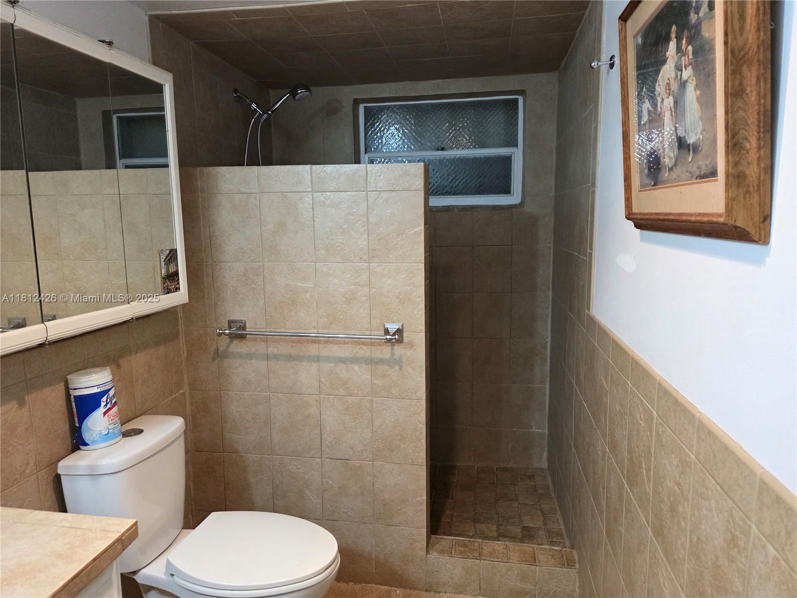 EDEN ISLES CONDO NO 7 - Residential