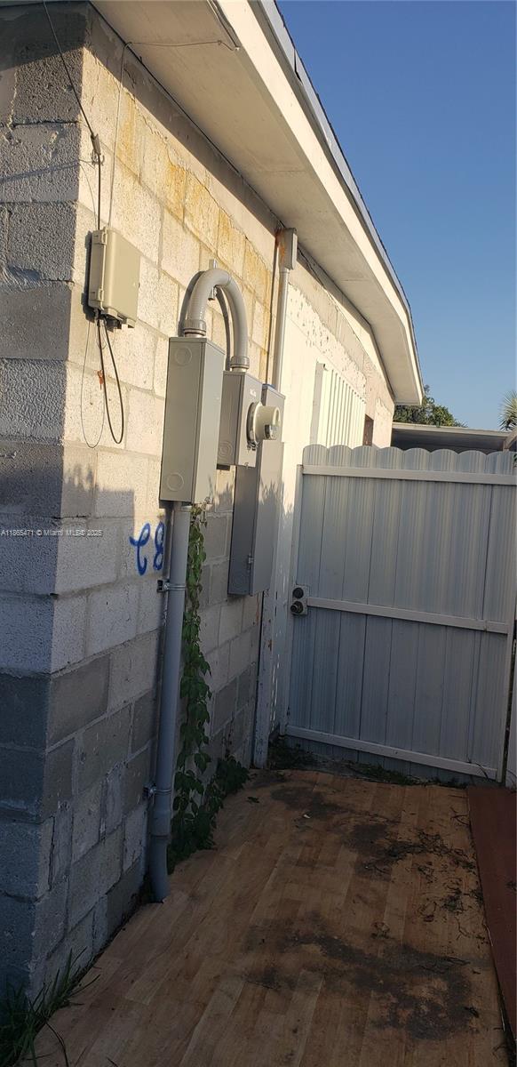 BUNCHE PARK - Residential