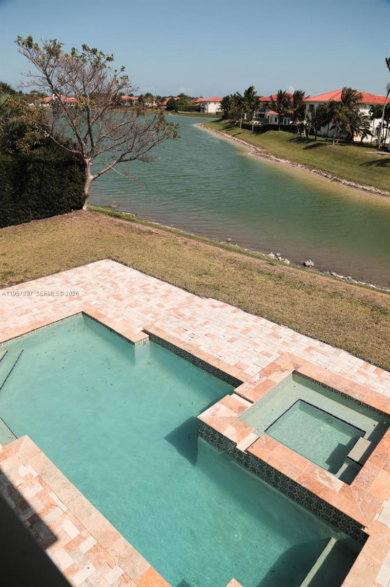 CUTLER CAY - Residential