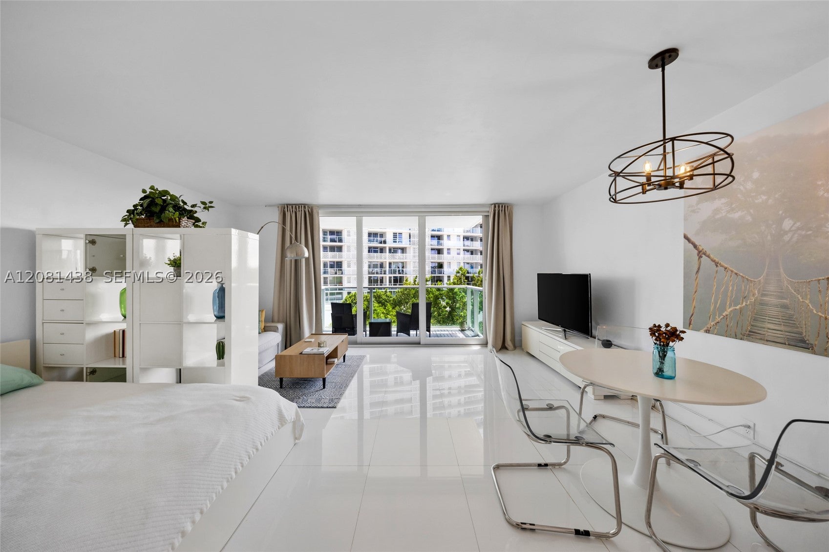 1000 West Ave 328