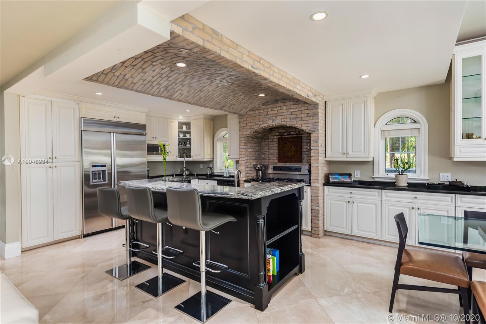 GOLDEN BEACH SEC F - Residential