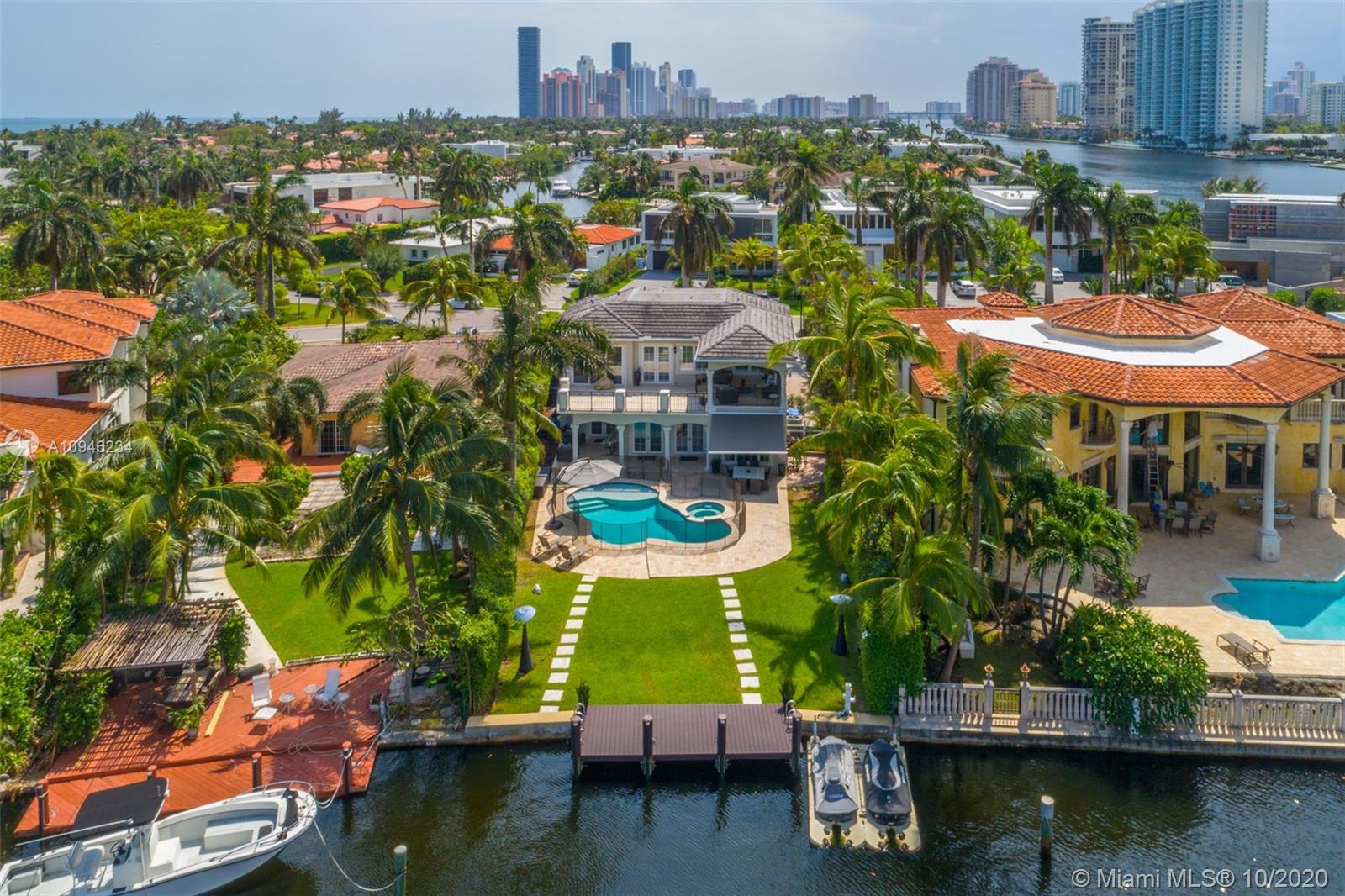 GOLDEN BEACH SEC F - Residential