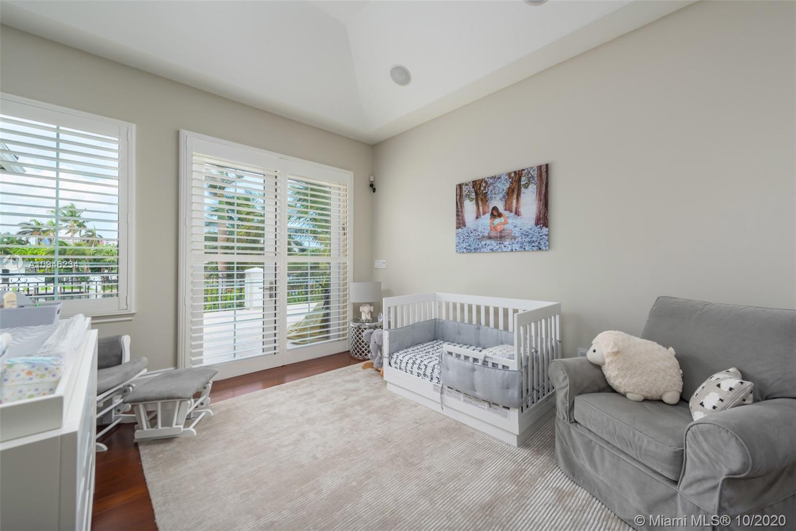 GOLDEN BEACH SEC F - Residential