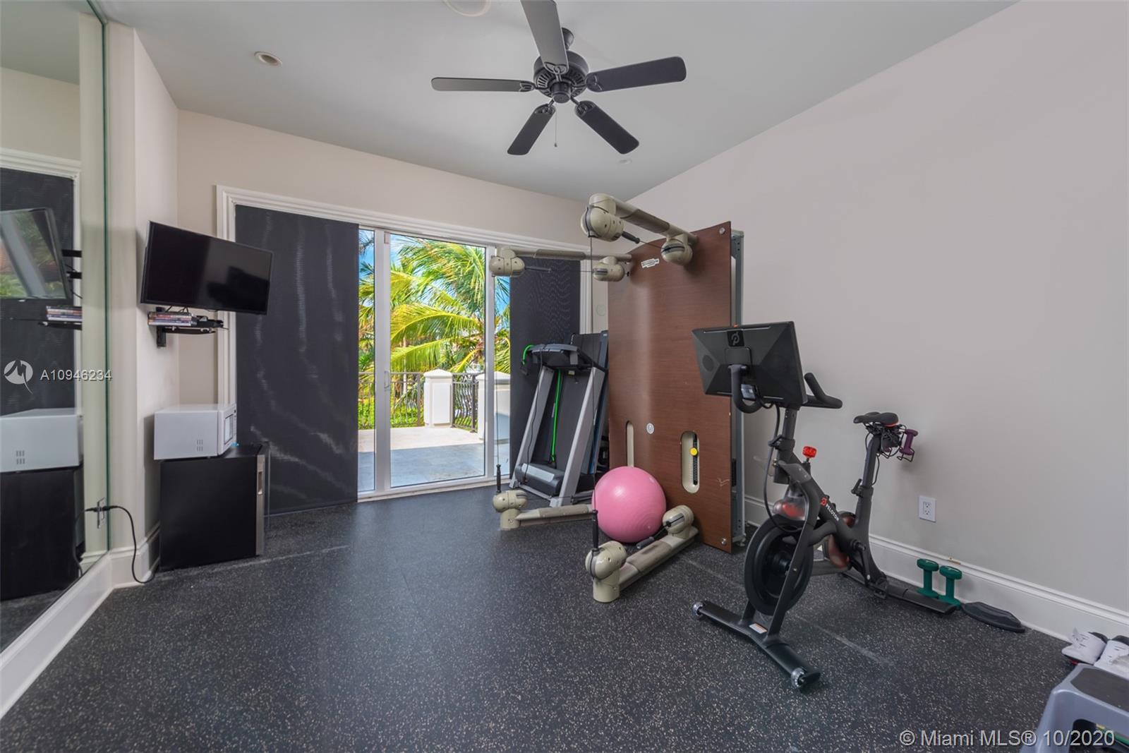 GOLDEN BEACH SEC F - Residential