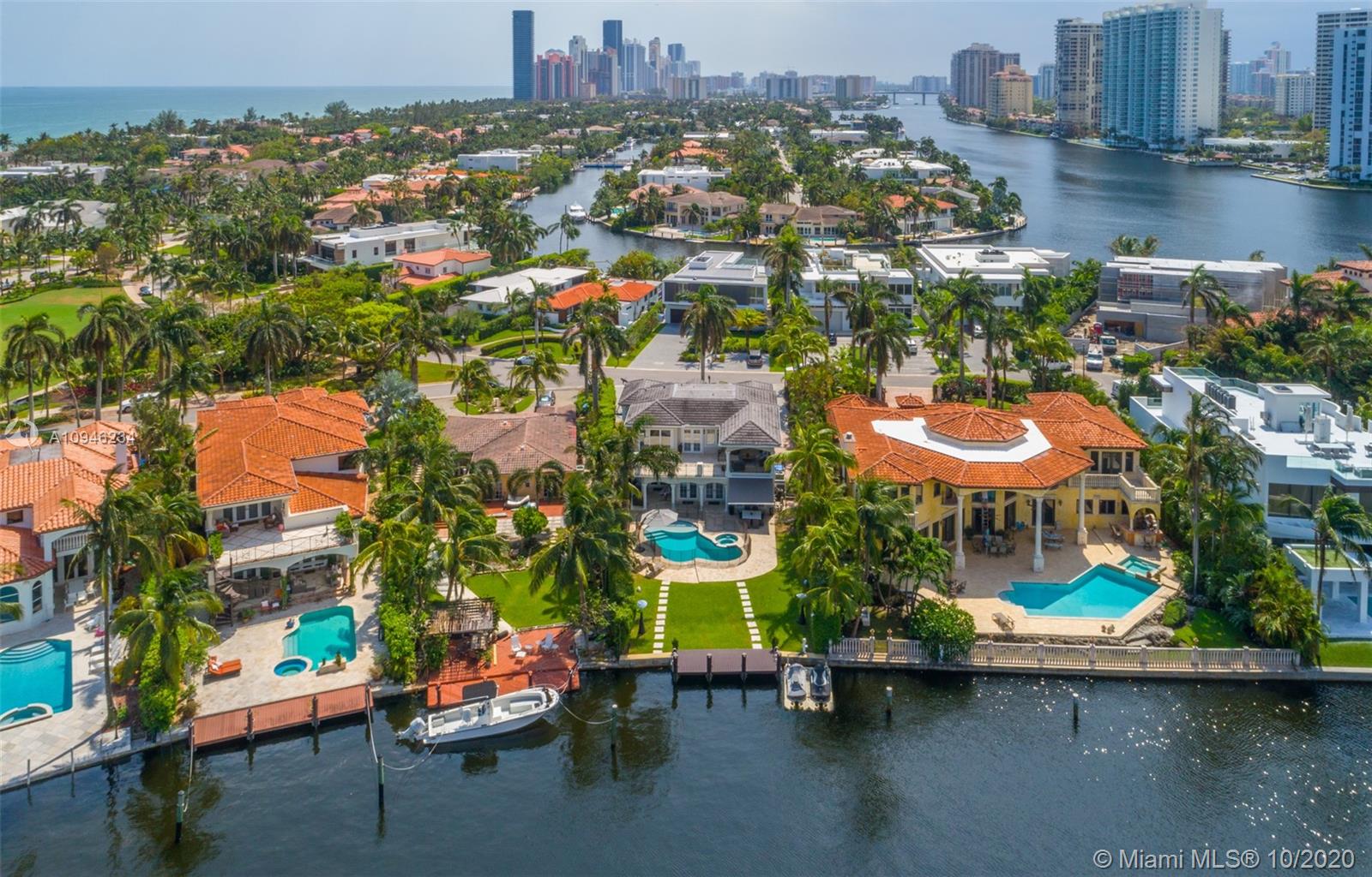 GOLDEN BEACH SEC F - Residential