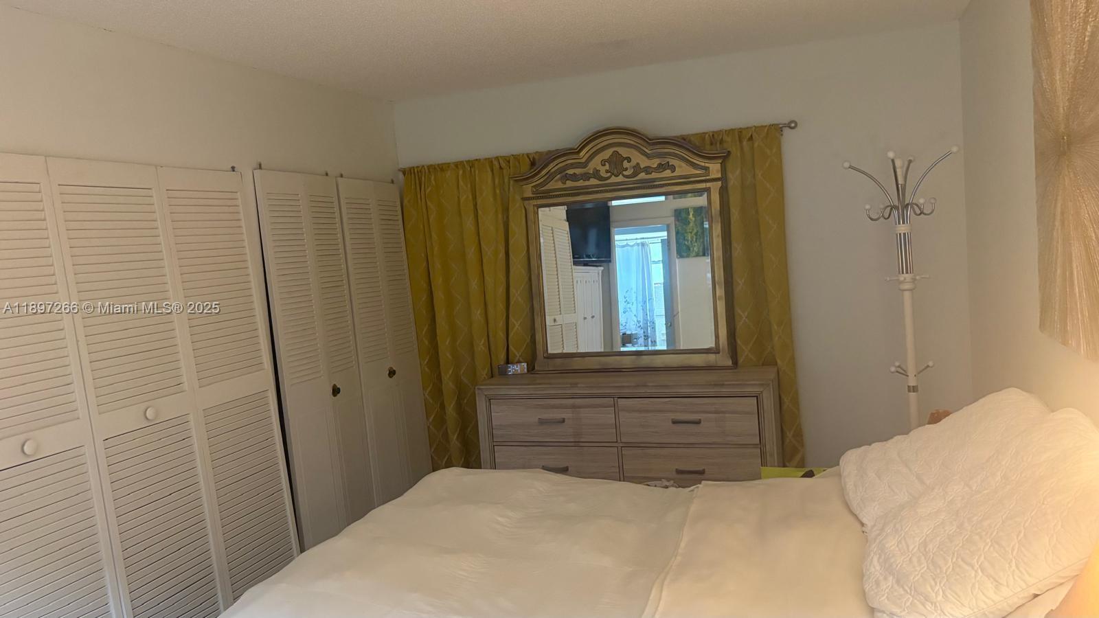 MELALEUCA GARDENS CONDO - Residential