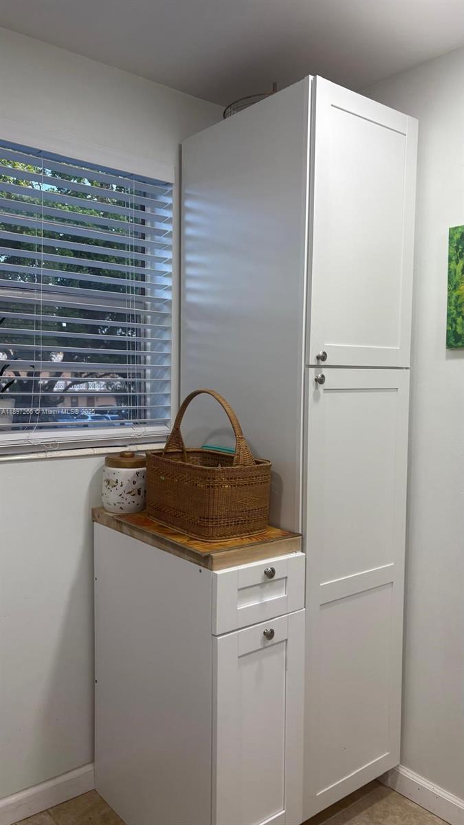 MELALEUCA GARDENS CONDO - Residential