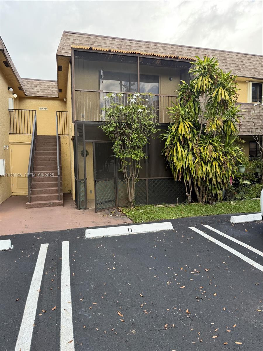 VILLAGE TOWNHOUSE-POMPANO - Residential Lease