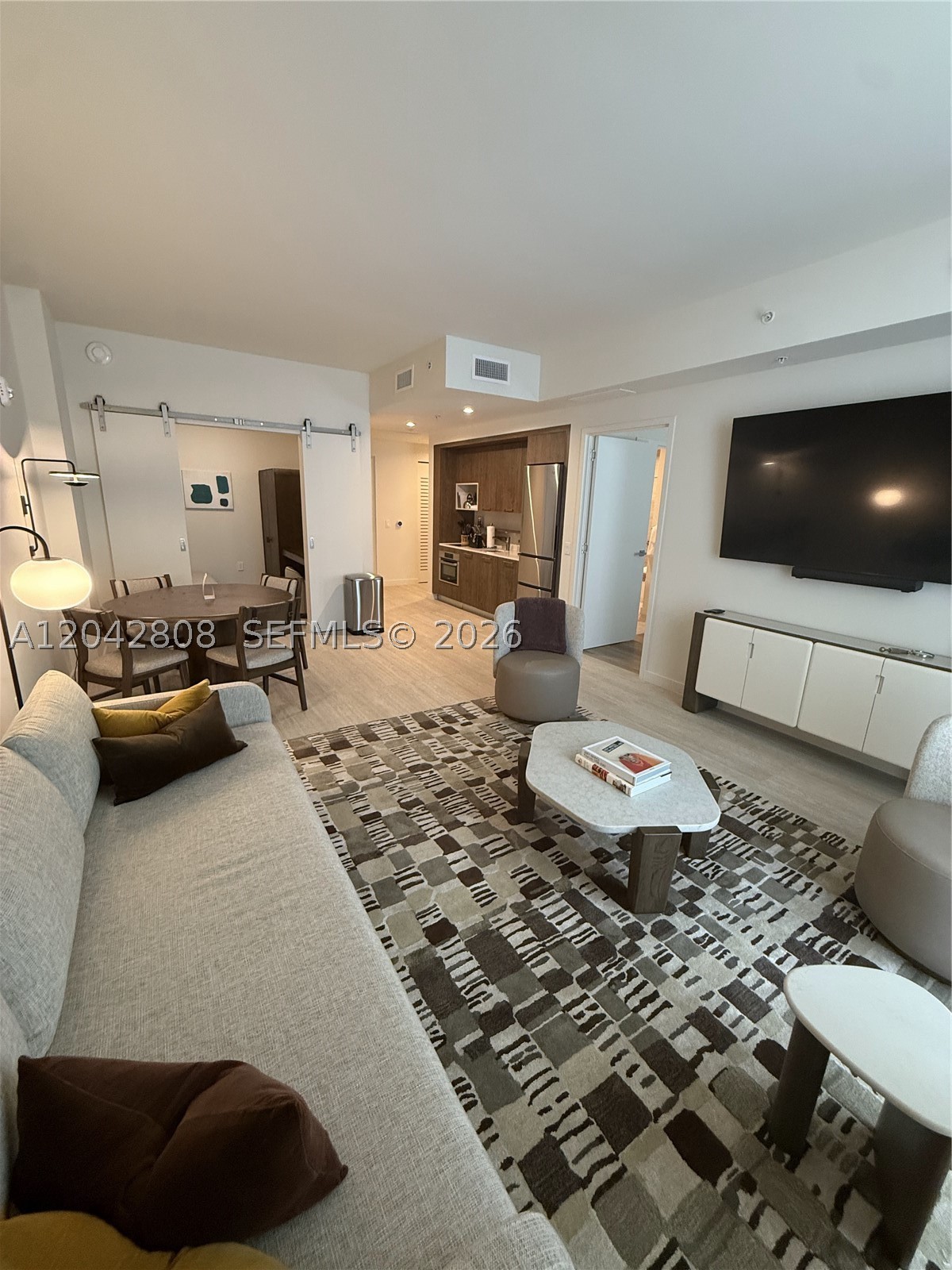 1611 SW 2nd Avenue 202