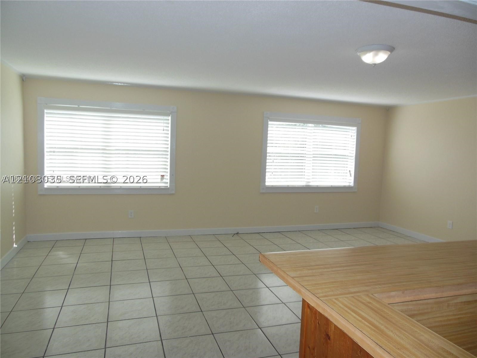 1350 W 53rd St 8