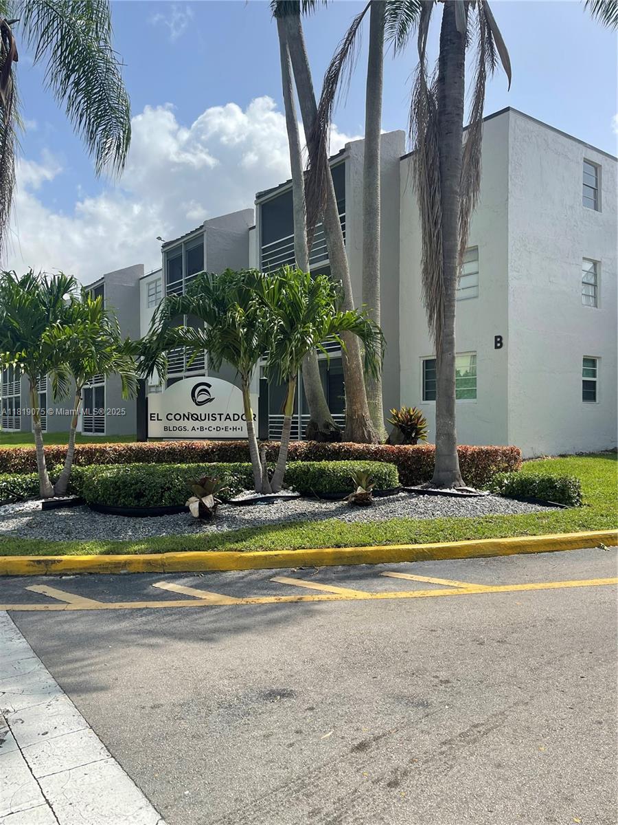 Rental Property at 14195 Sw 87th St B106, Miami, Broward County, Florida - Bedrooms: 3 
Bathrooms: 2  - $2,800 MO.