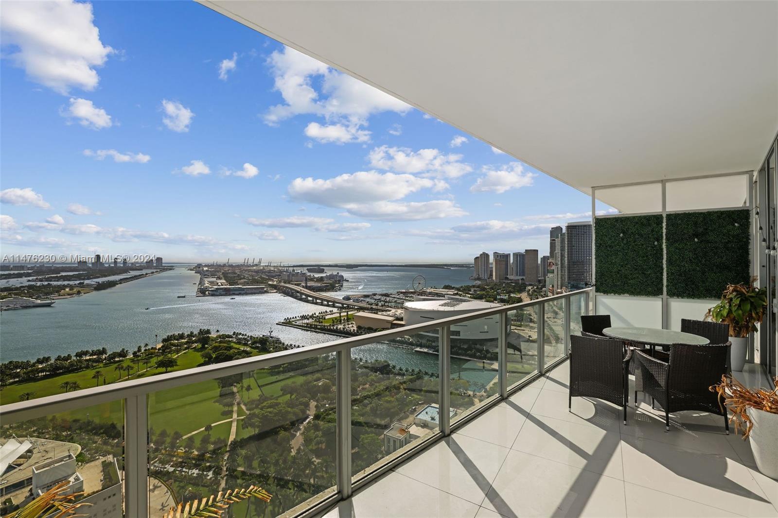 MARQUIS CONDO - Residential