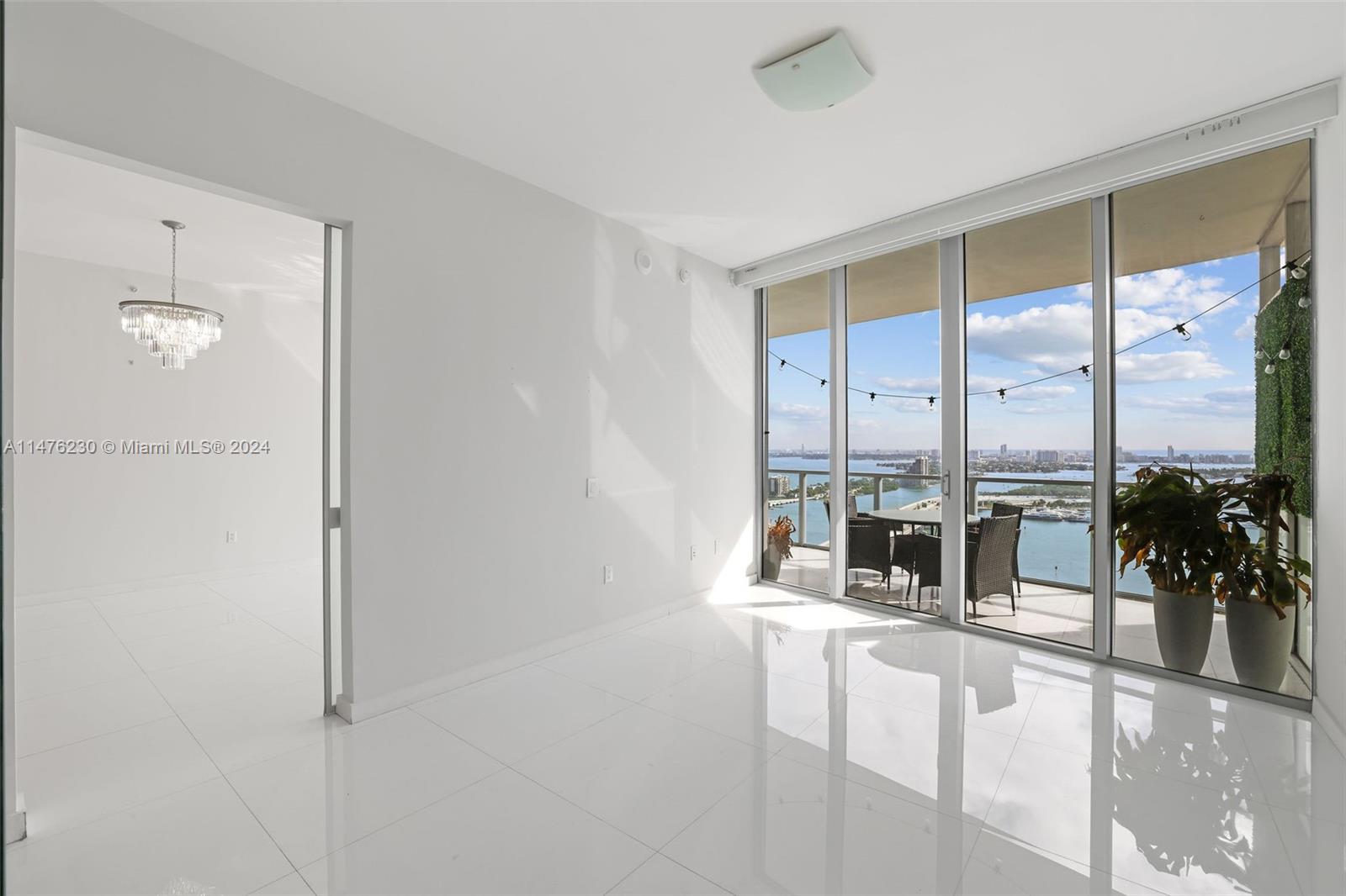MARQUIS CONDO - Residential