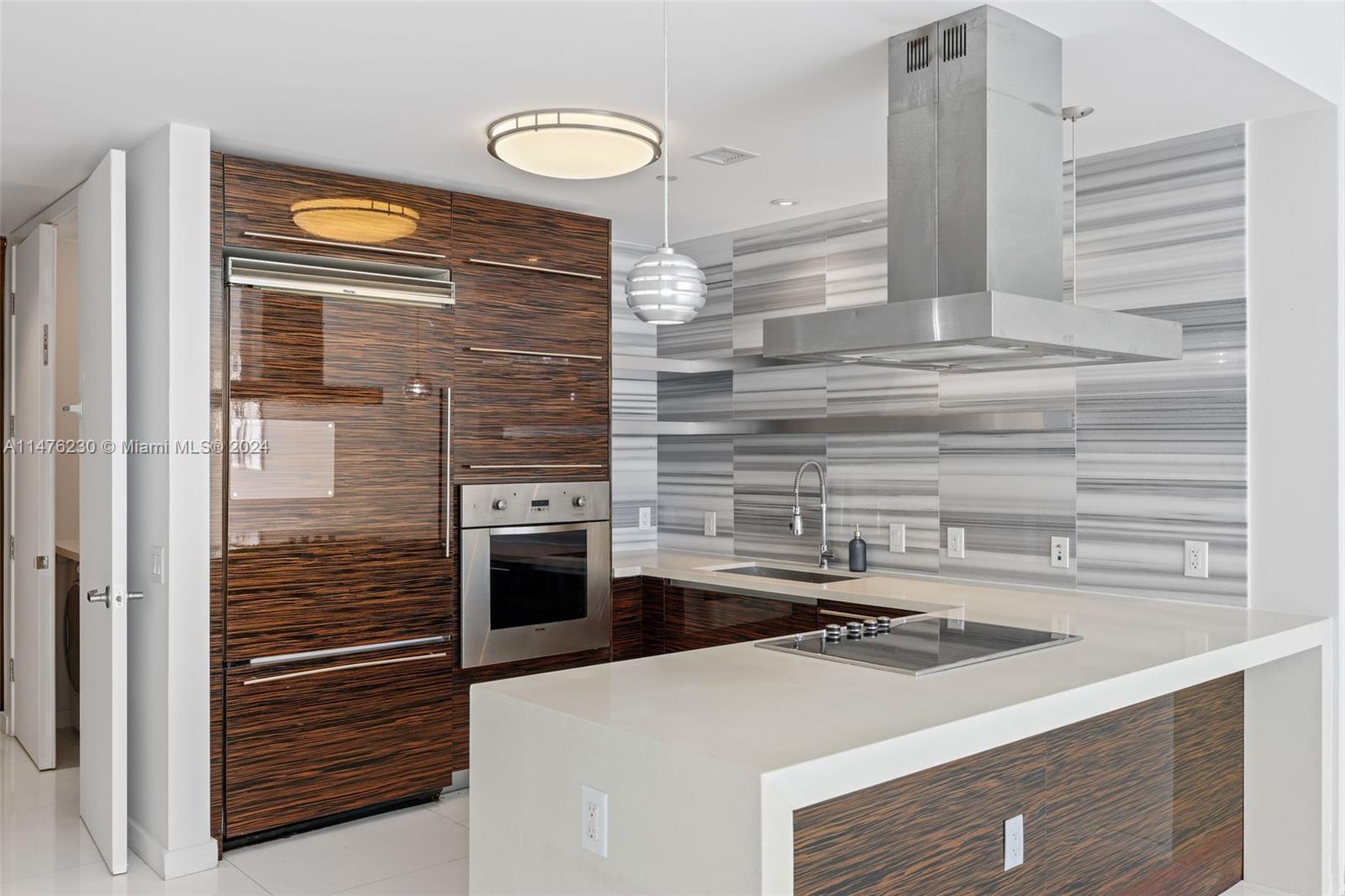 MARQUIS CONDO - Residential