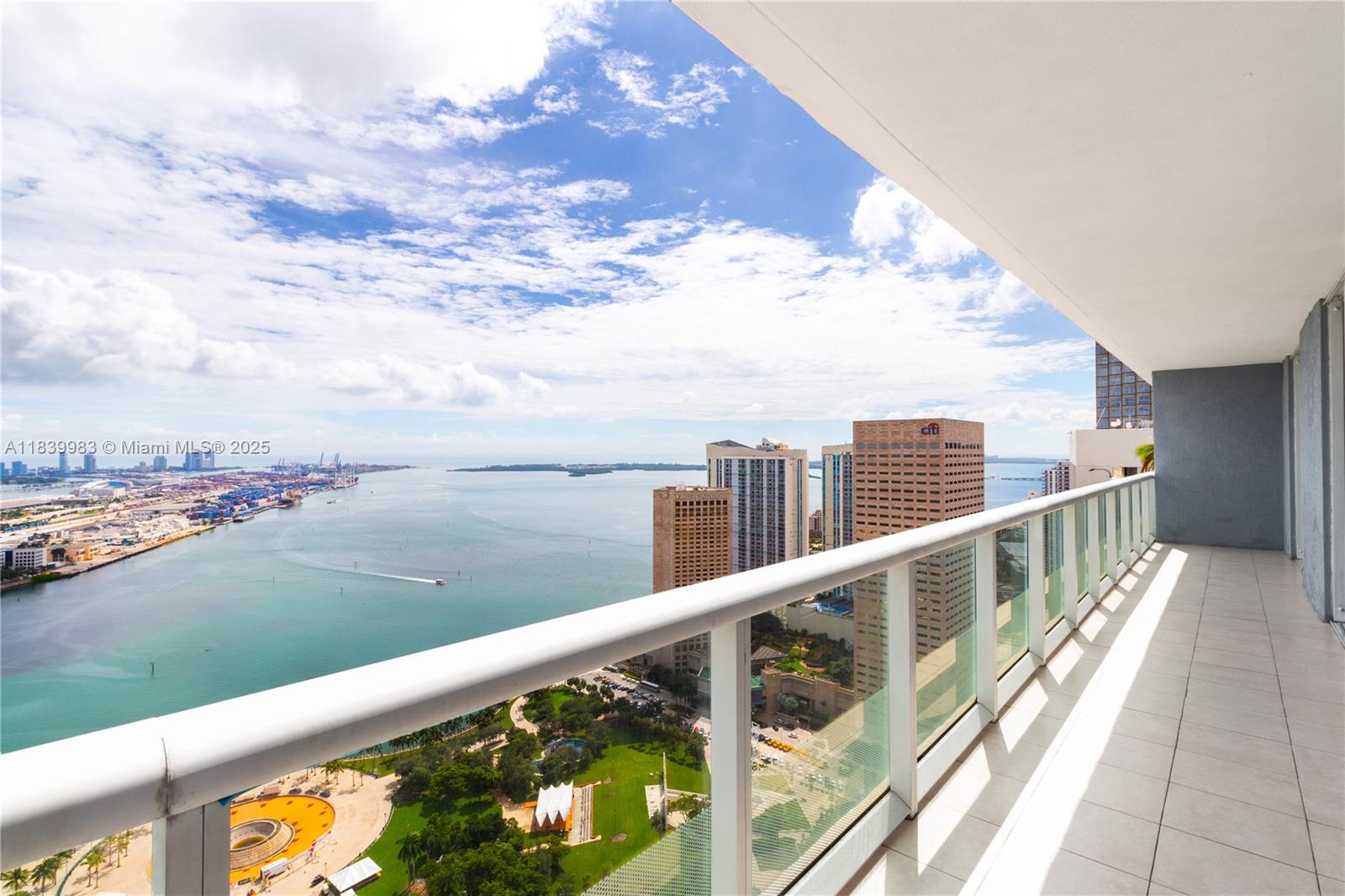 50 Biscayne Blvd 4506
