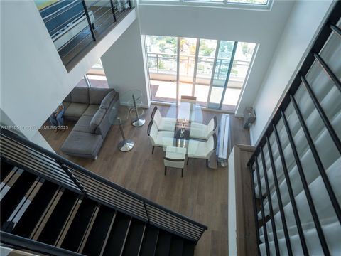 60 SW 13th St 4805 Miami FL 33130