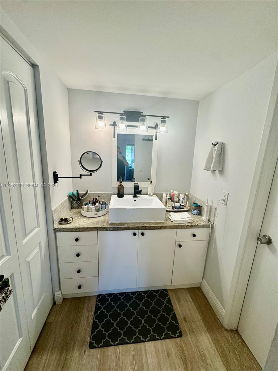 KENLAND BEND NORTH CONDO - Residential