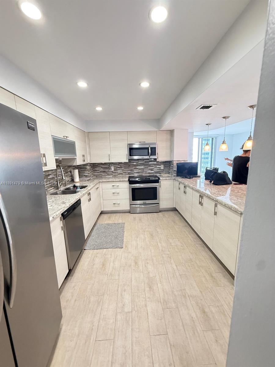 View photos, virtual tours, details... 5825 Collins Ave 7B