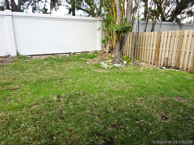 SAWGRASS ESTATES - Residential