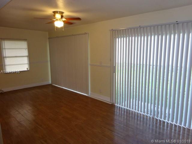 SAWGRASS ESTATES - Residential