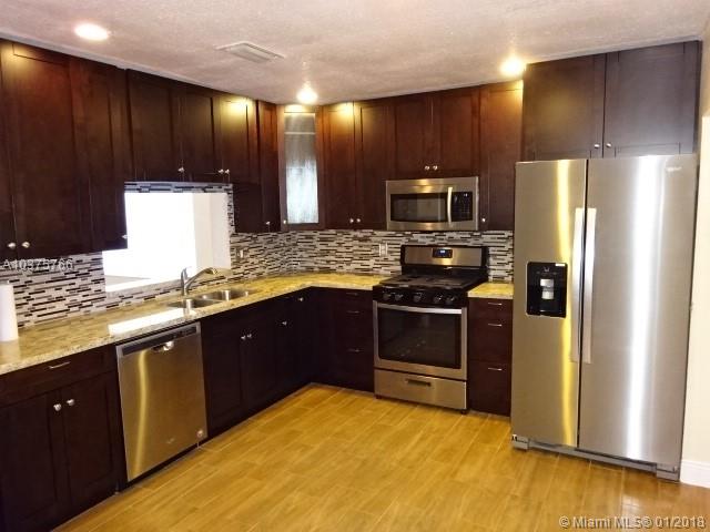 SAWGRASS ESTATES - Residential