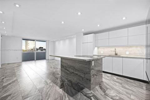 1658 Bay Rd 504 Miami Beach FL 33139