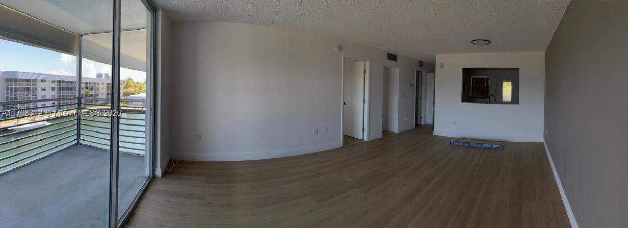 EDEN ISLES CONDO # 4 - Residential