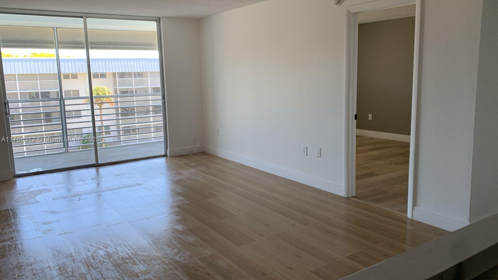 EDEN ISLES CONDO # 4 - Residential