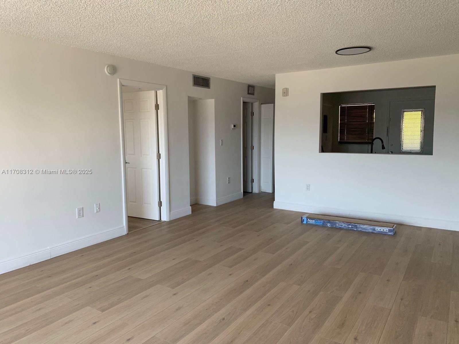 EDEN ISLES CONDO # 4 - Residential