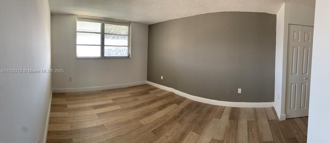 EDEN ISLES CONDO # 4 - Residential