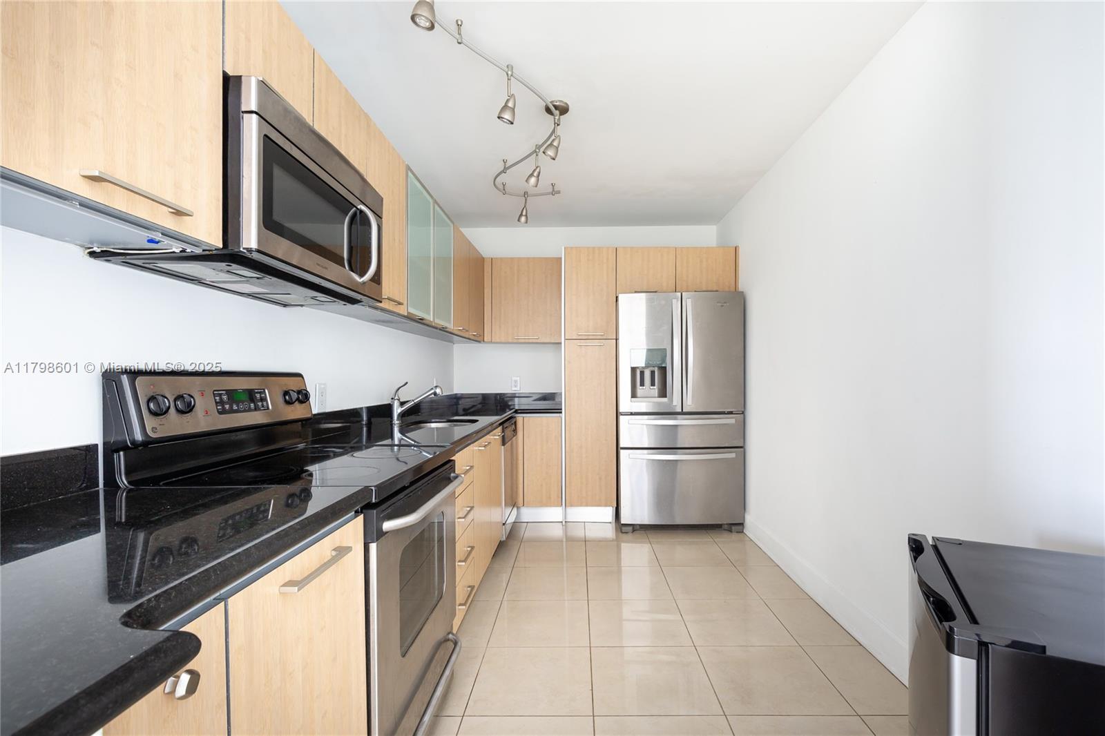 401 69th St 1413