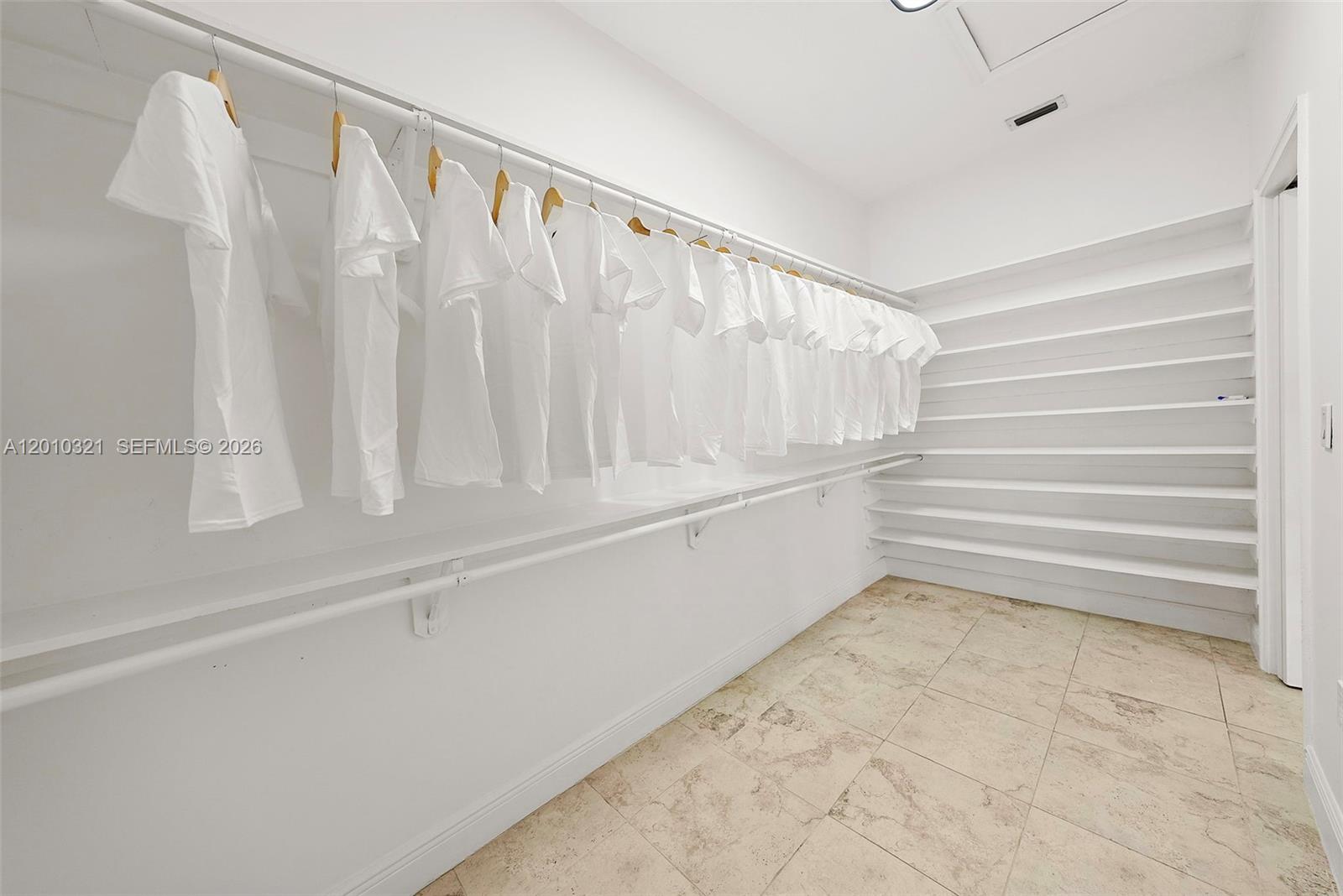 FROW HOMESTEAD - Residential