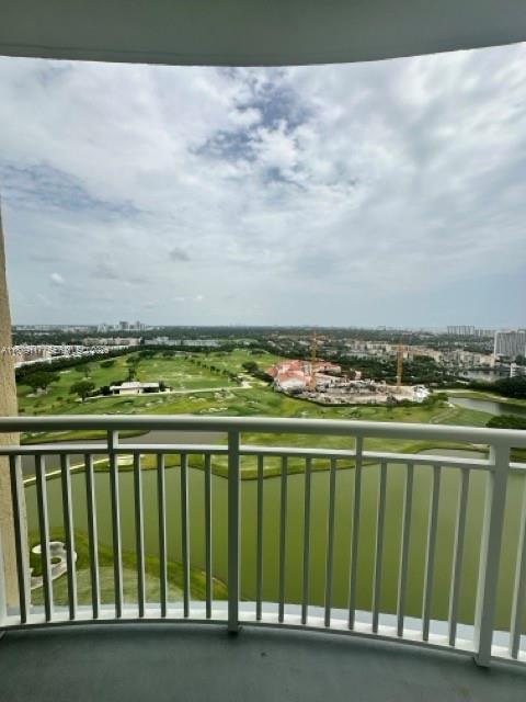 DUO CONDOMINIUM WEST - Residential