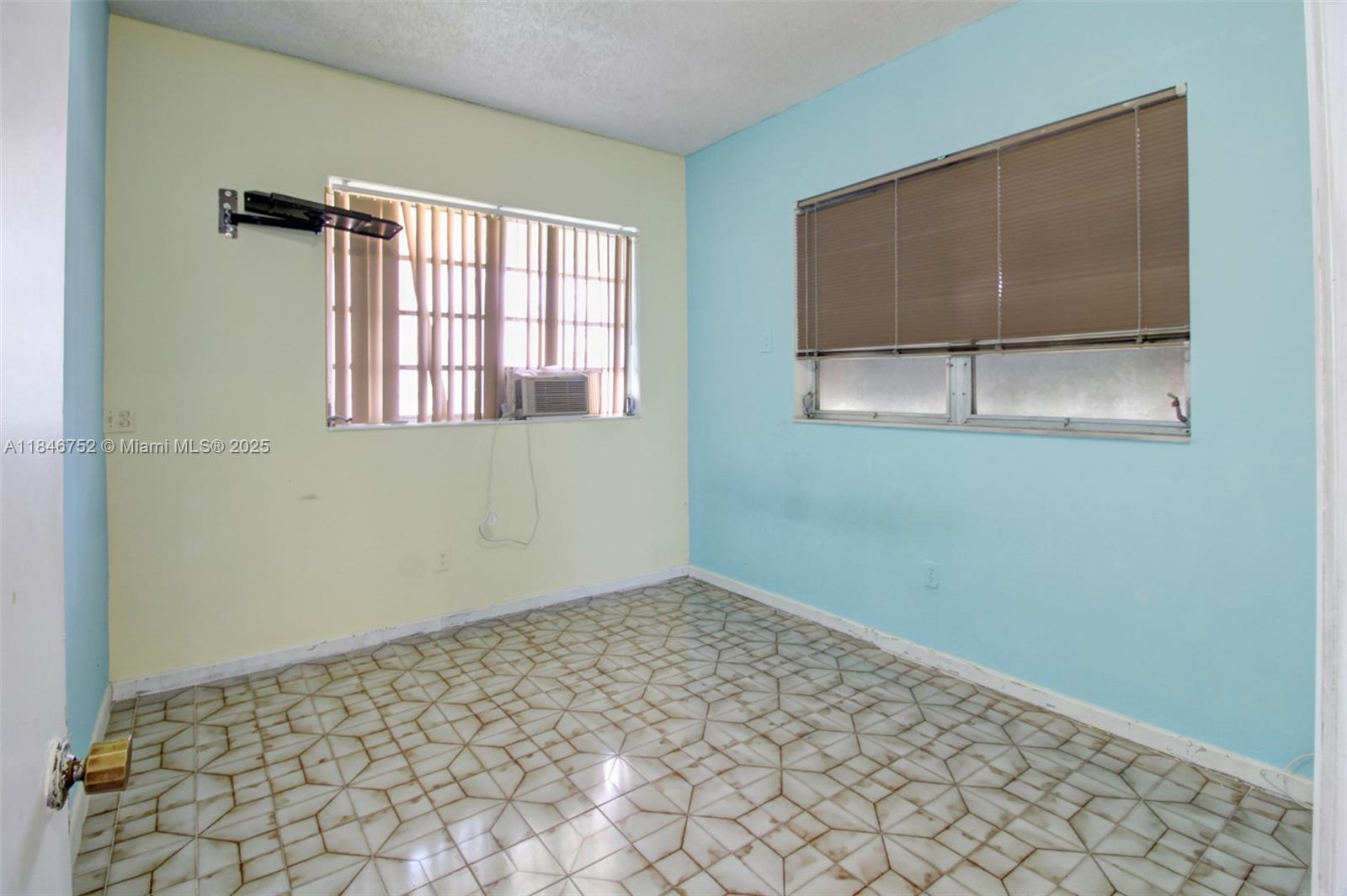 GRAPELAND HEIGHTS SEC 2 - Residential