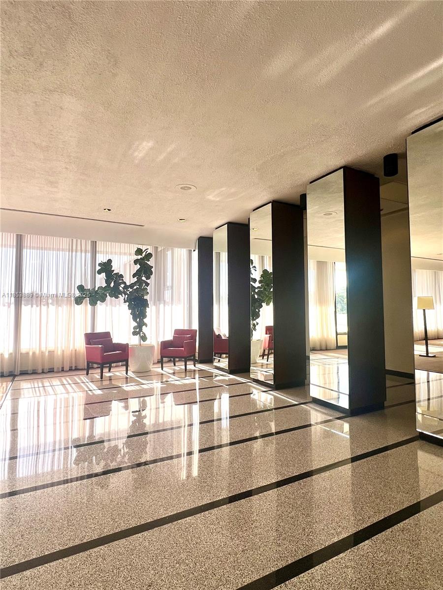 5838 CONDOMINIUM - Residential