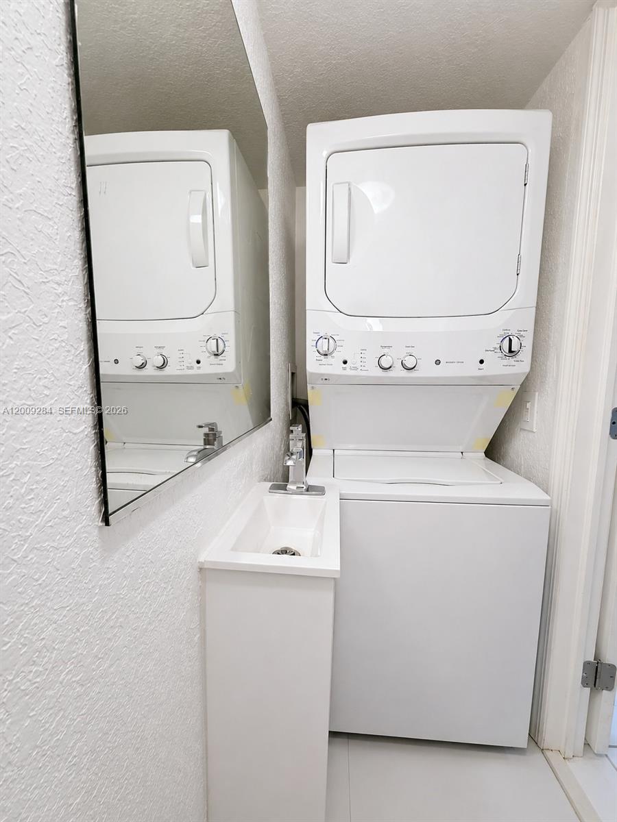 BELLA VILLAS CONDO - Residential
