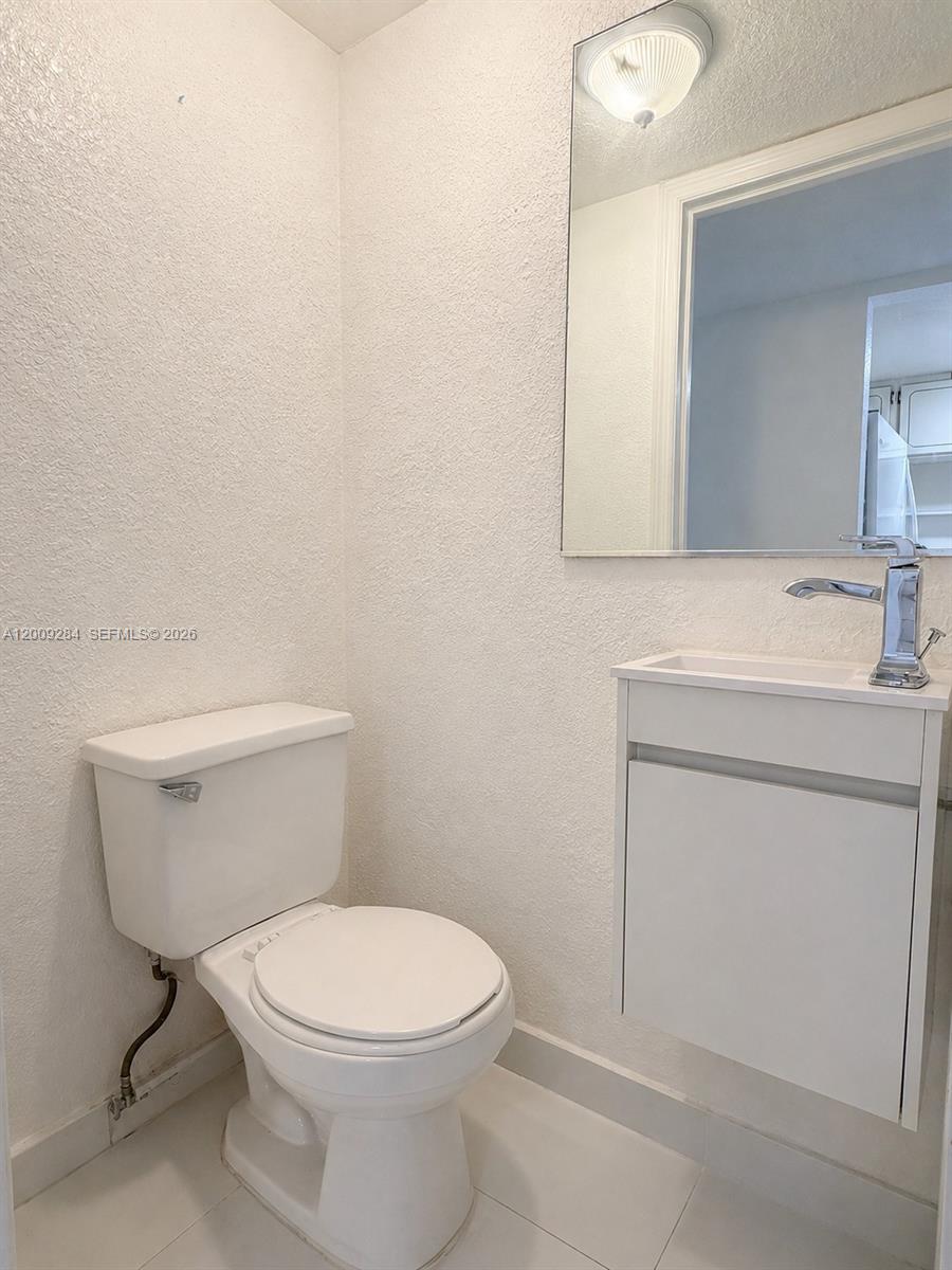 BELLA VILLAS CONDO - Residential
