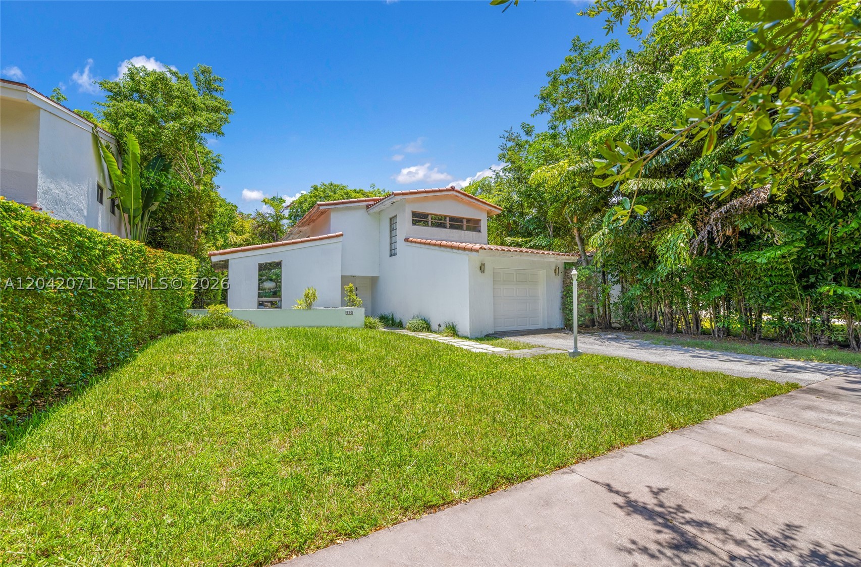 920 Aguero Ave 0 - Image 1