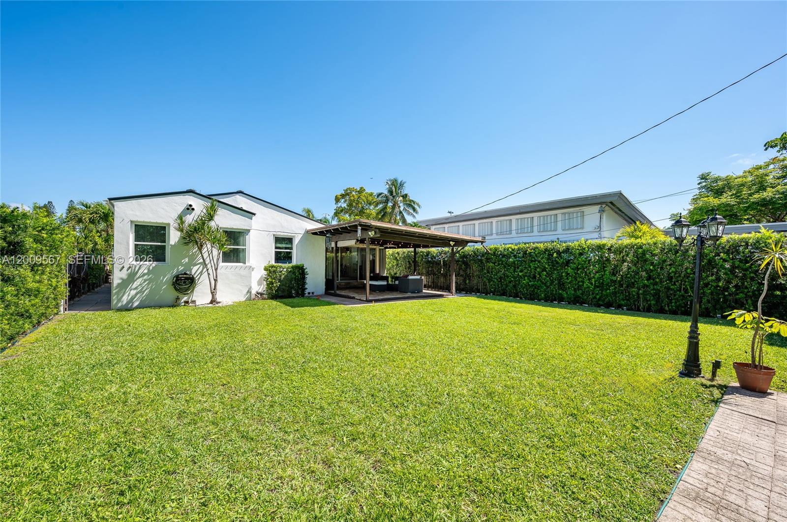 ISLE OF NORMANDY MIAMI VI - Residential