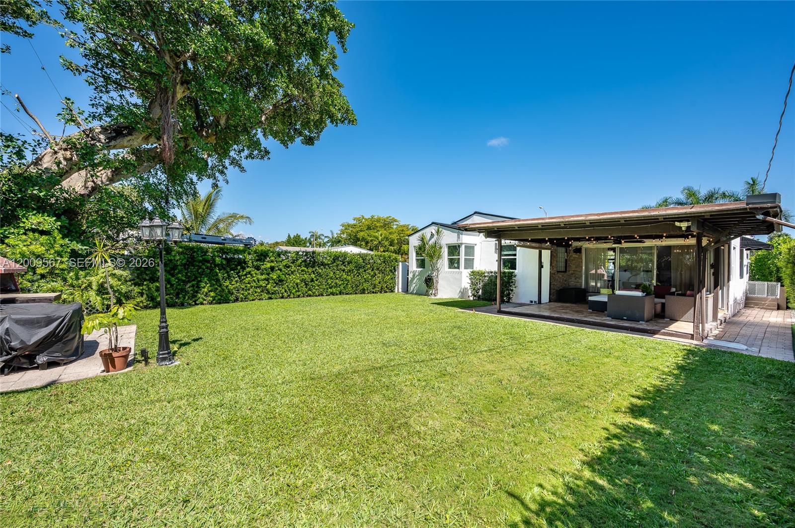 ISLE OF NORMANDY MIAMI VI - Residential