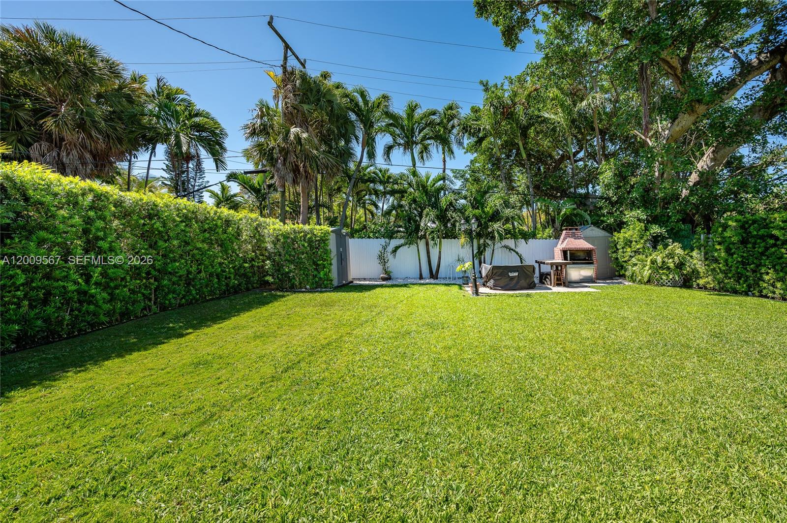 ISLE OF NORMANDY MIAMI VI - Residential