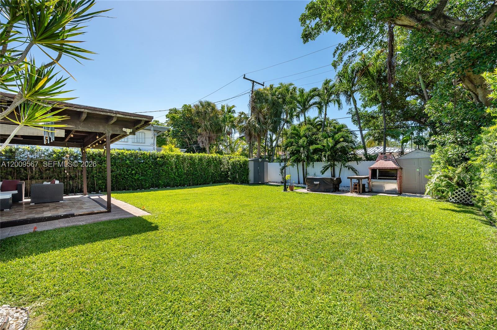 ISLE OF NORMANDY MIAMI VI - Residential