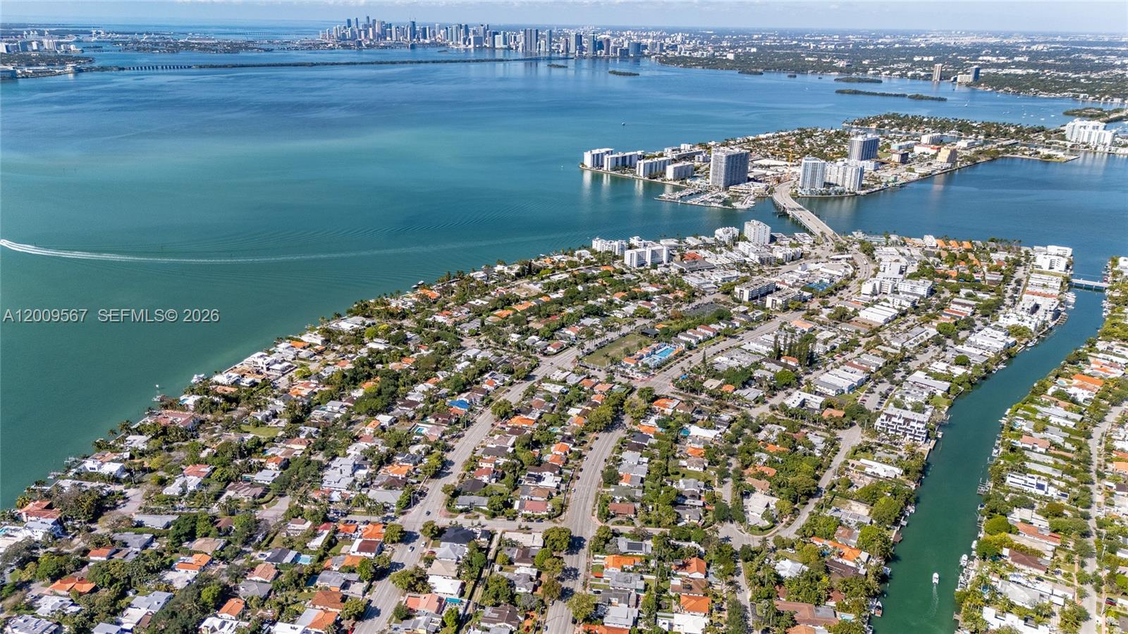 ISLE OF NORMANDY MIAMI VI - Residential