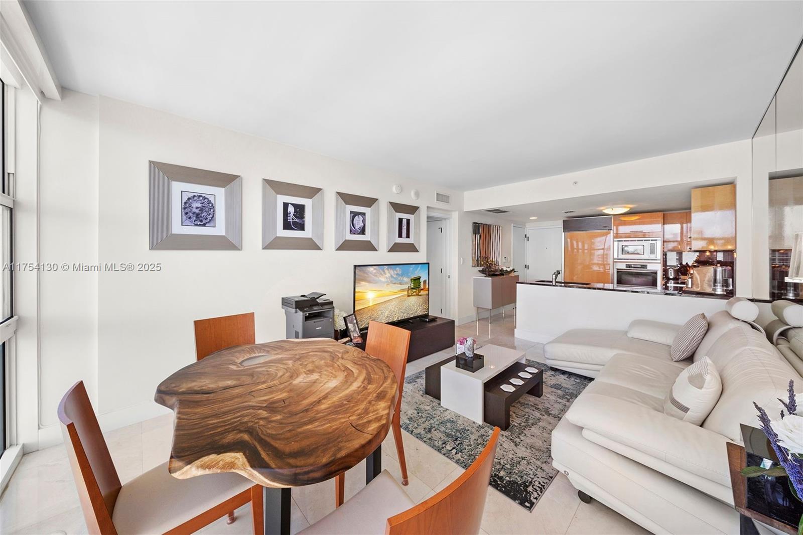 CENTRAL CARILLON BEACH CO - Residential Lease