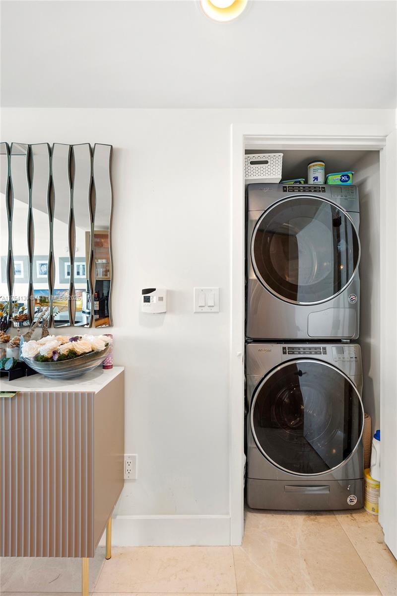 CENTRAL CARILLON BEACH CO - Residential Lease