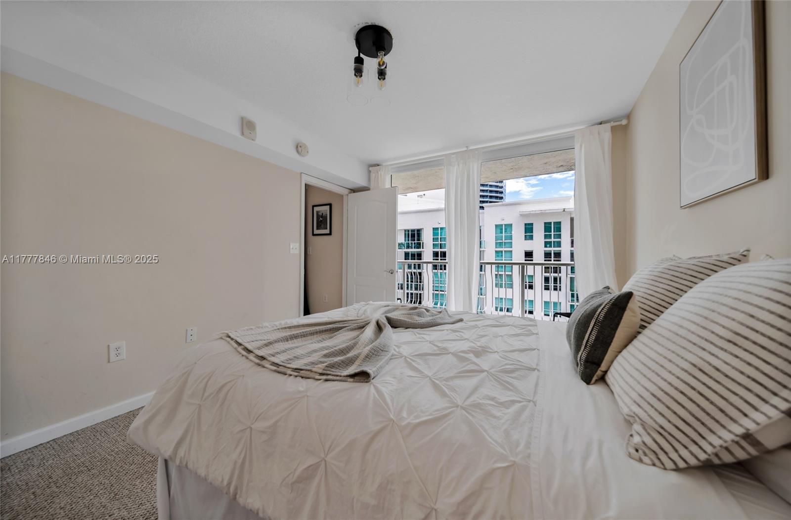 THE CLUB AT BRICKELL BAY - Residential