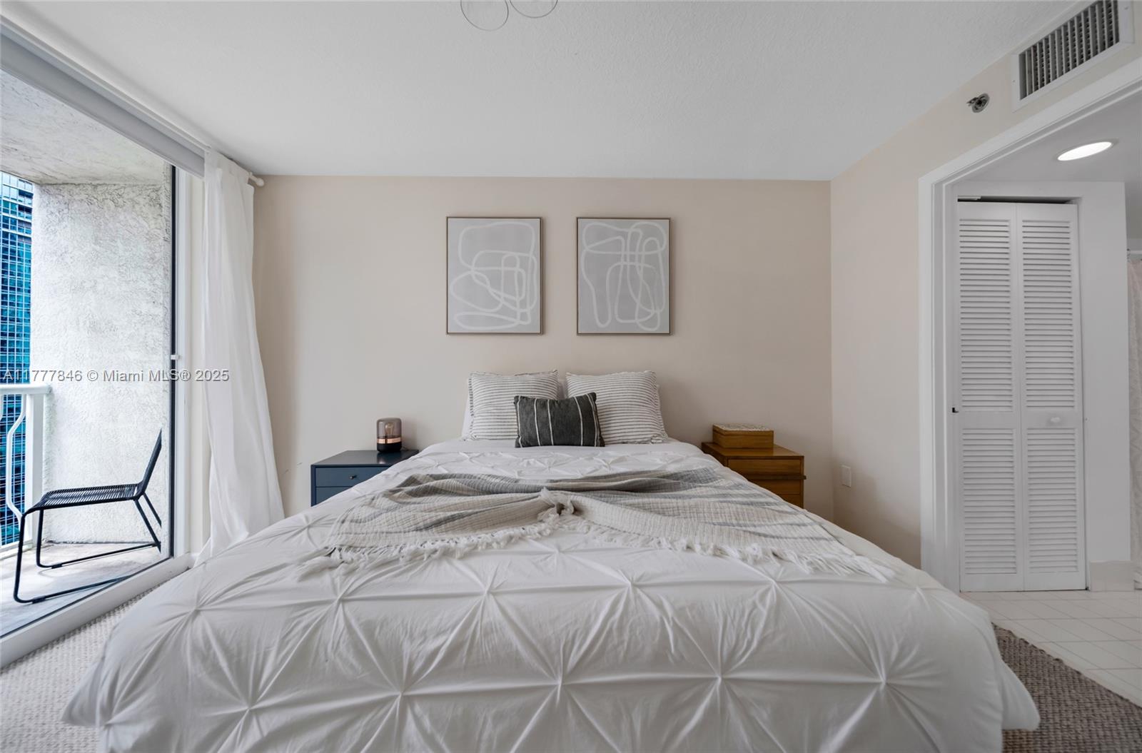 THE CLUB AT BRICKELL BAY - Residential