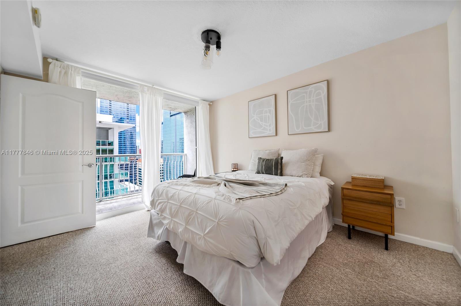 THE CLUB AT BRICKELL BAY - Residential