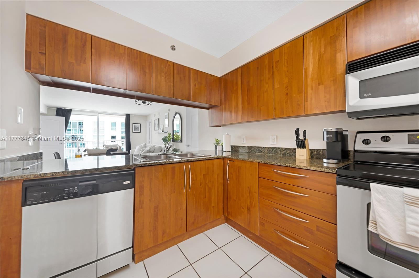 THE CLUB AT BRICKELL BAY - Residential